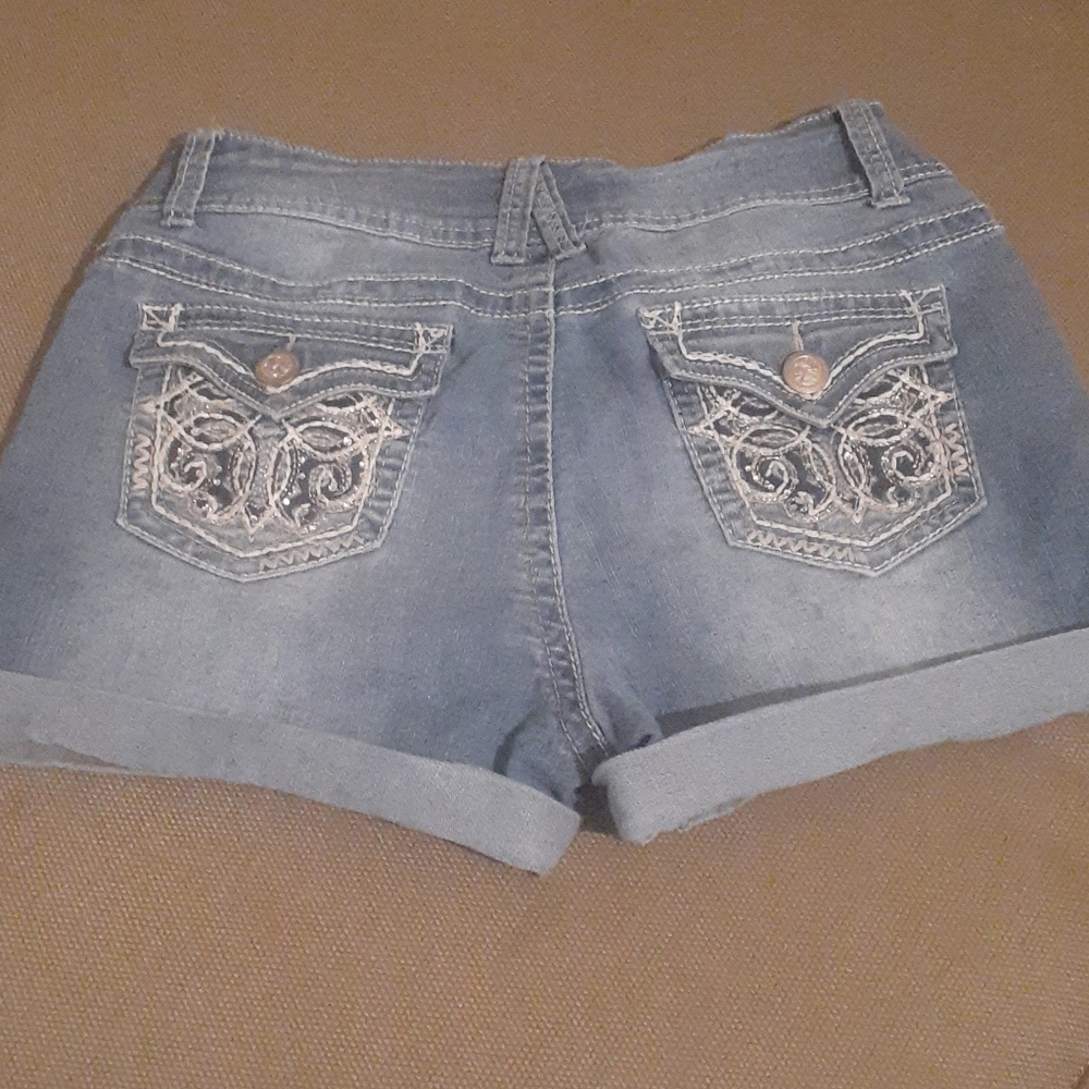 Shorts - Picture 2 of 2